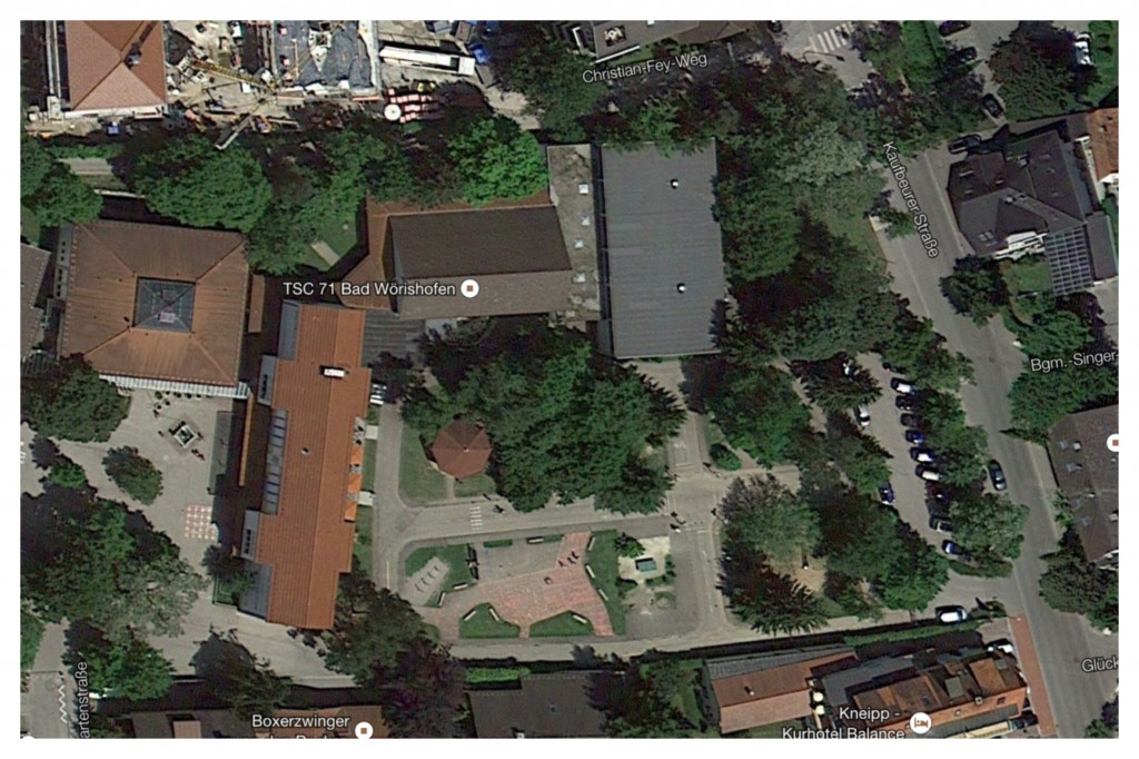 Dreifachturnhalle Satellitenansicht